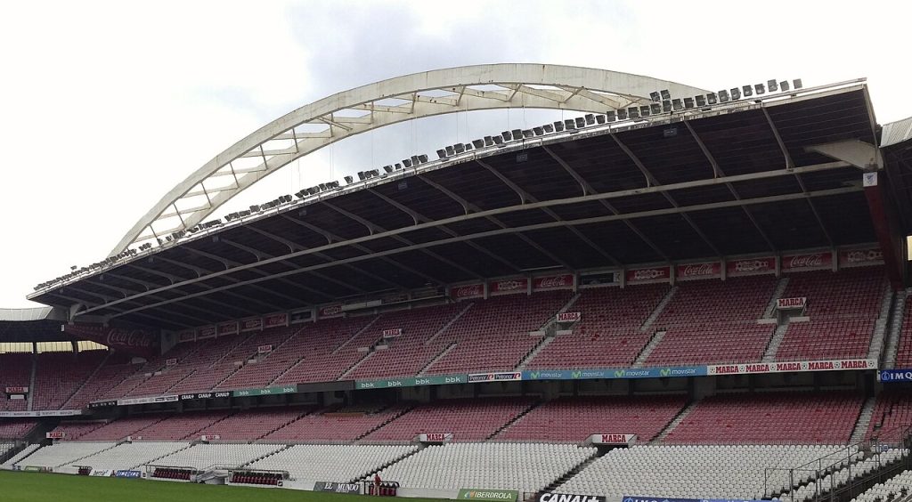 Toàn cảnh sân San Mamés sân nhà Athletic Club tại Bilbao