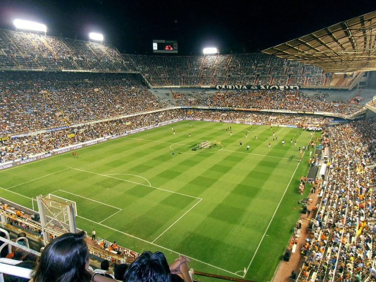 Toàn cảnh sân Mestalla sân nhà Valencia CF