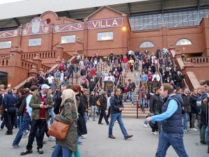 Toàn cảnh Villa Park, sân nhà của Aston Villa